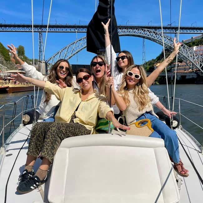 Porto: Best Charming Sailboat Cruise Sunset - Why this small sailboat works so well in Porto