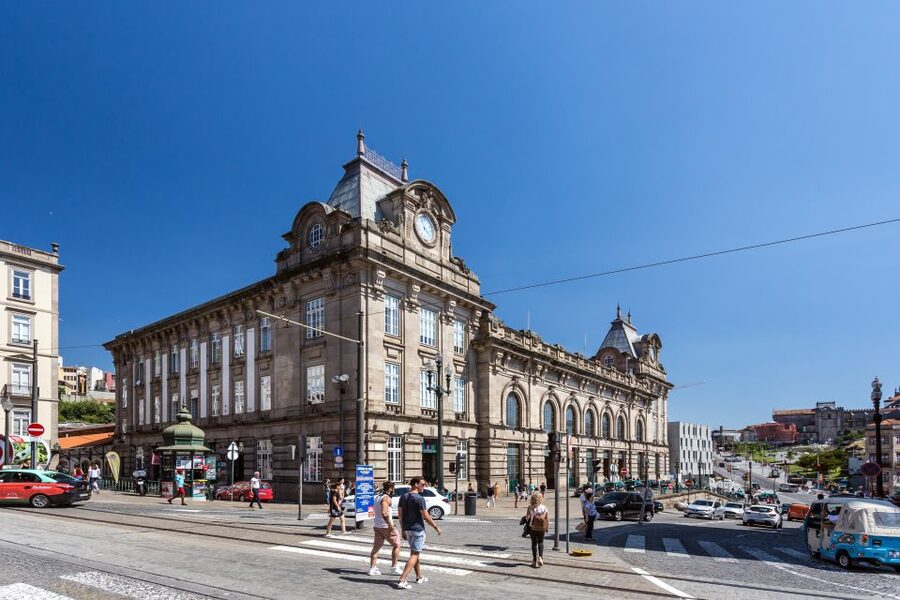Porto: City Train Tour, River Cruise & Wine Cellar - The Douro cruise from Ribeira