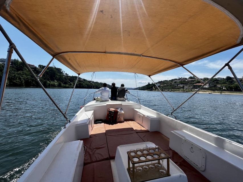 Porto: Douro River Boat Cruise with Port Wine Tasting - Maria Pia Bridge and the first river views