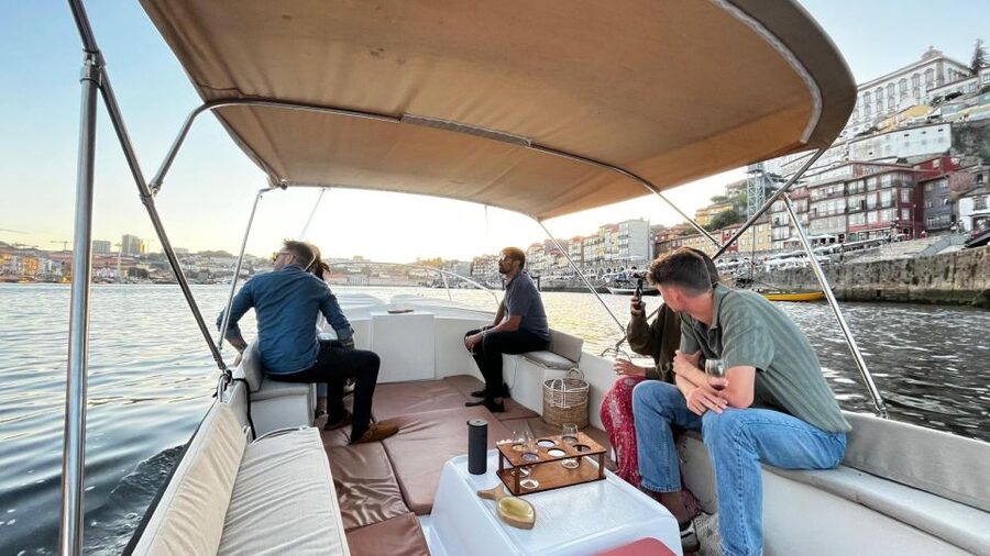 Porto: Douro River Boat Cruise with Port Wine Tasting - Foz do Douro, where the river meets the Atlantic