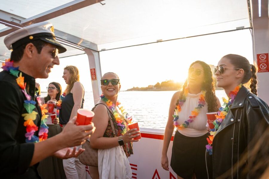 Porto: Douro River Party Boat with Sunset Option & 6 Bridges - Passing all six Douro bridges
