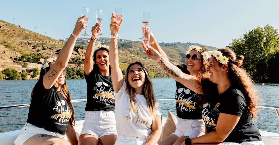 Porto: Douro Valley Full-Day Boat, Train, and Lunch Tour - Pinhão and the 1.5-hour boat ride