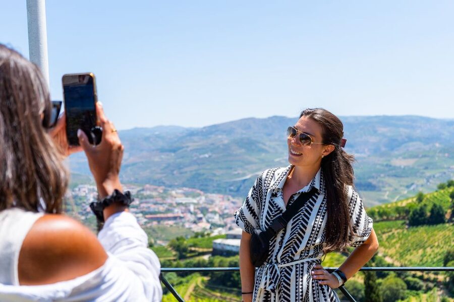 Porto: Douro Valley Tour with Lunch, Boat Cruise & Tastings - Key points to know before booking