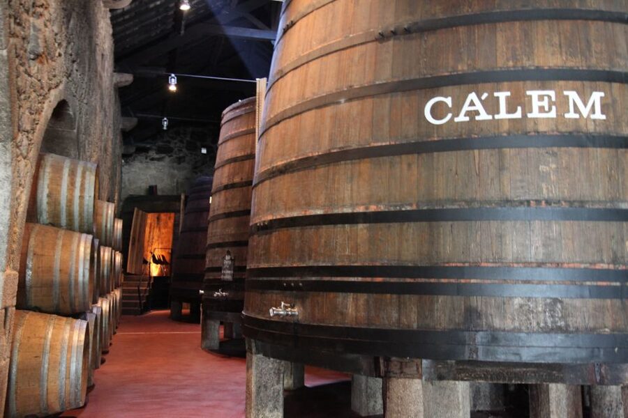 Porto: Hop-on Hop-off Bus with Optional Cruise & Wine Cellar - Orange Route: Gaia’s port wine side