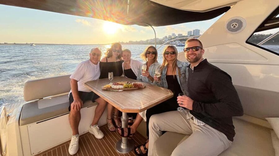 Porto: Luxury 6 Bridges Yacht Cruise with Wine & Snacks - Why seeing Porto from the Douro works so well