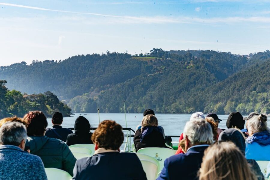Porto - Régua - Porto Upstream Douro Cruise & Tour - Régua gives you about 45 minutes