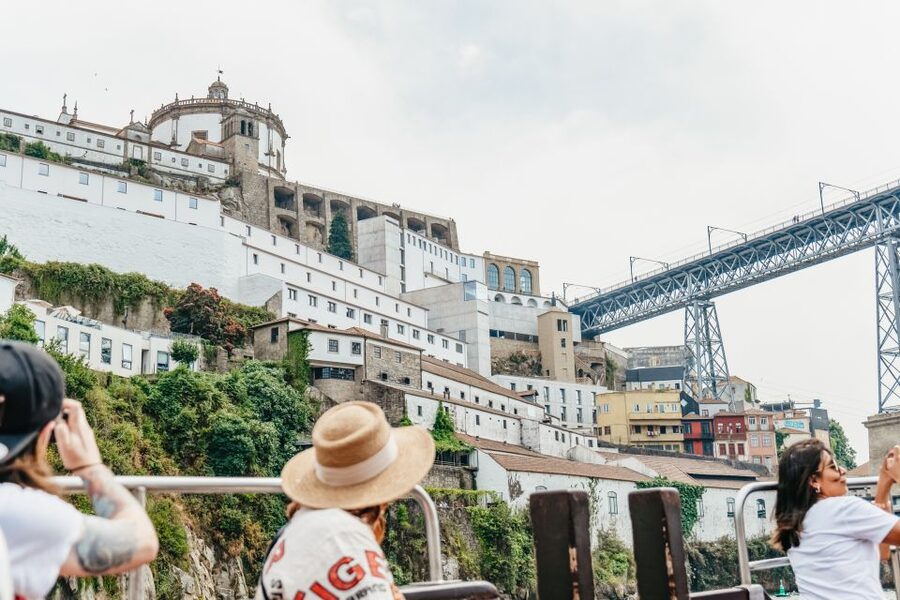 Porto: River Douro 6 Bridges Cruise - What the boat ride feels like