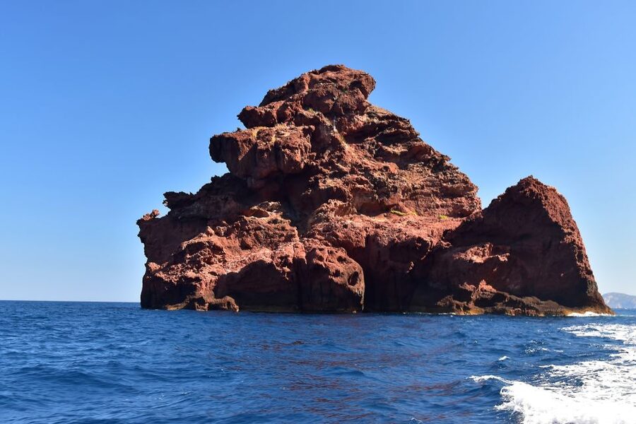 Porto: Scandola and Calanches of Piana Boat Trip - Guide, music, and the human side of the ride