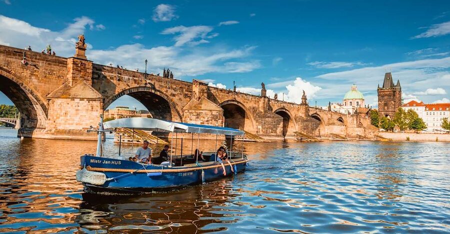 Prague: 45-Minute Sightseeing Cruise to Devil's Channel - Why Devil’s Channel is the real reason to go