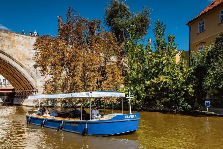 Prague: 45-Minute Sightseeing Cruise to Devil's Channel - Grand Priory Mill and Kampa Island
