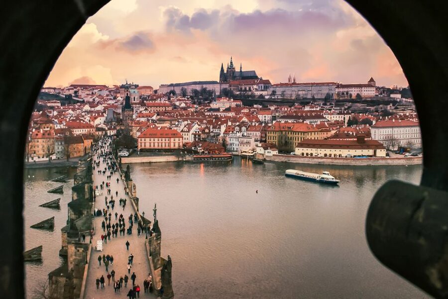 Prague: 50-Minute Sightseeing Evening Cruise - Why a short night cruise works in Prague