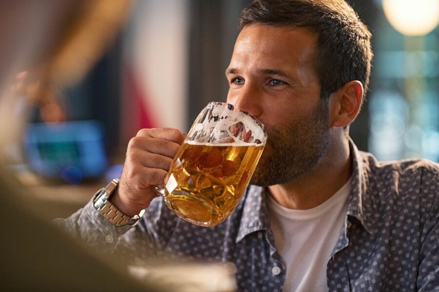Prague: Afternoon Beer Cruise with Drinks Included - Why a short Vltava cruise works well in Prague