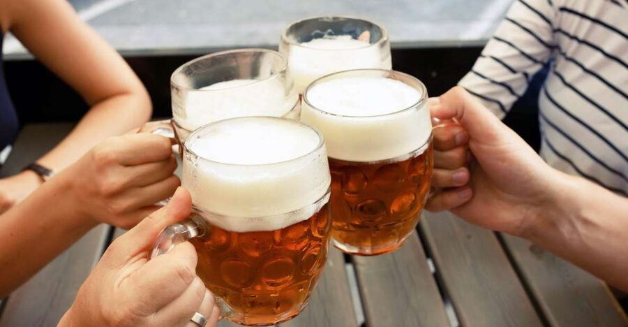 Prague: Afternoon Beer Cruise with Drinks Included - Two included drinks, with beer, wine, or soft drinks