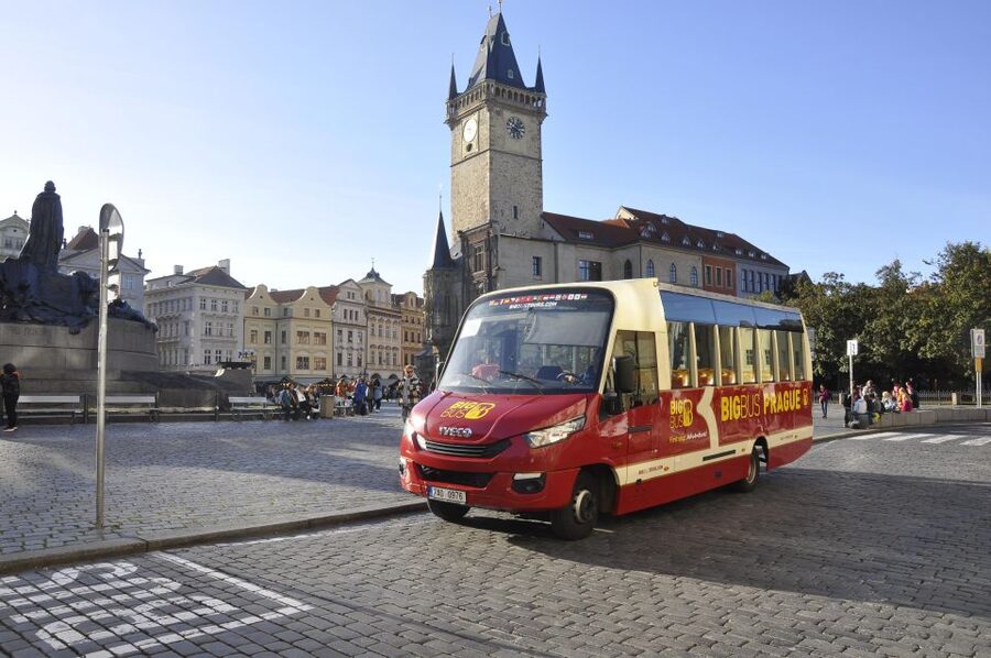Prague: Big Bus Hop-on Hop-off, Castle Tour and River Cruise - Who should book this experience?