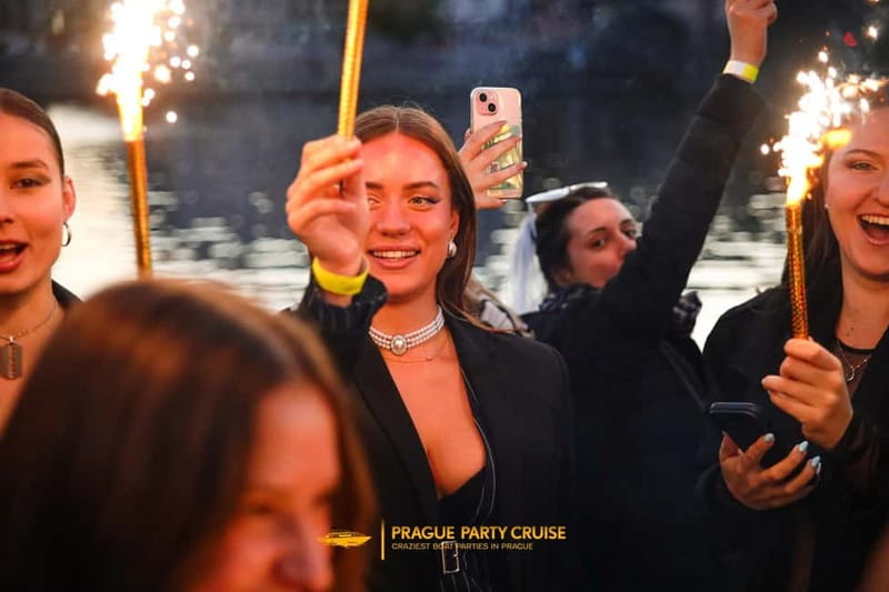 Prague : Boat Party with Afterparty at EPIC - Practical Tips for a Better Night