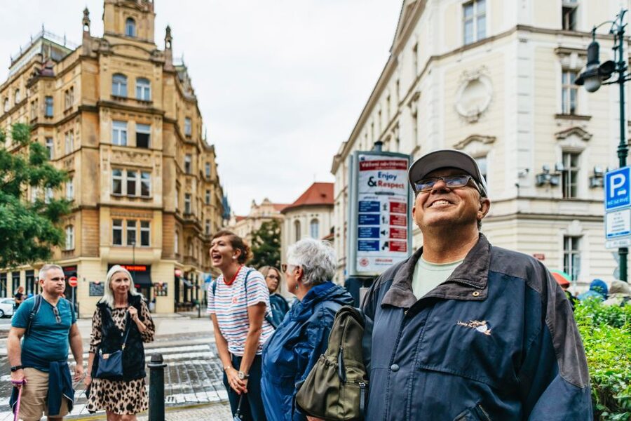 Prague: City Highlights By Bus, Boat, and on Foot - Prague Castle: 75 minutes among courtyards and city views