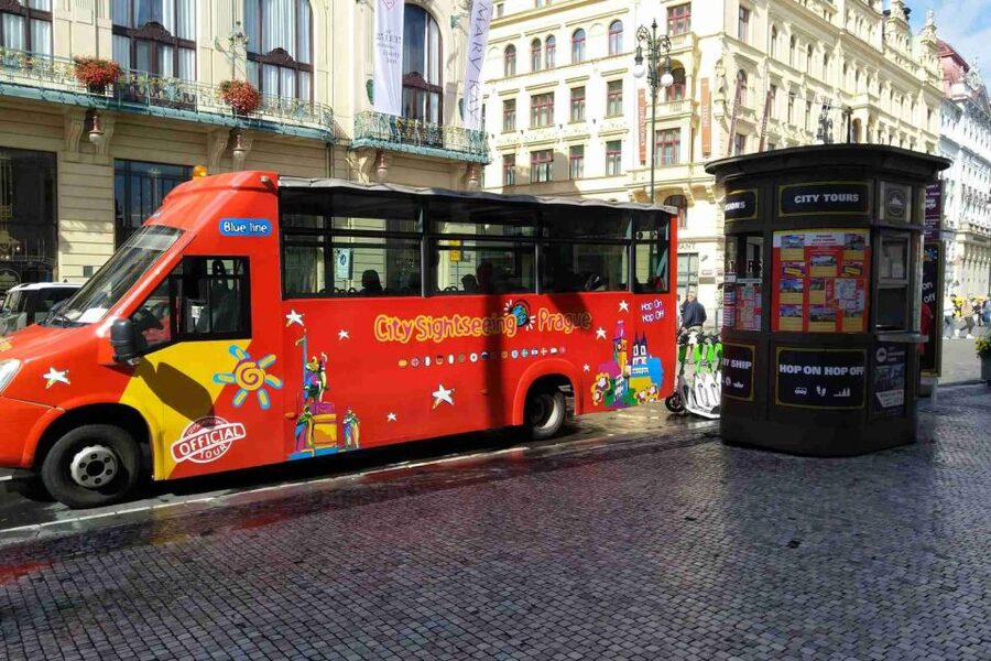Prague: City Sightseeing HOHO Bus Tour & Optional Boat Tour - Why this tour works well as a Prague introduction