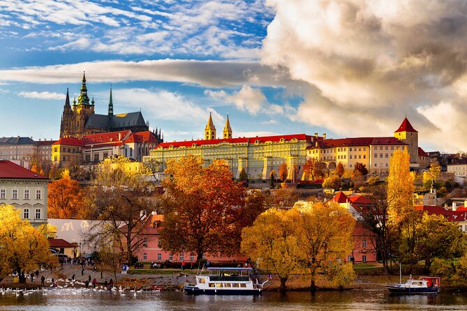 Prague Guided Walking Tour and Cruise with Authentic Czech Lunch - A Czech lunch near Old Town Square