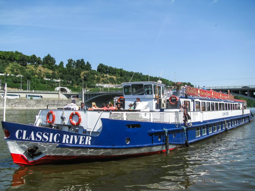 Prague: Panoramic Vltava River Cruise - Why a short Vltava cruise works in Prague