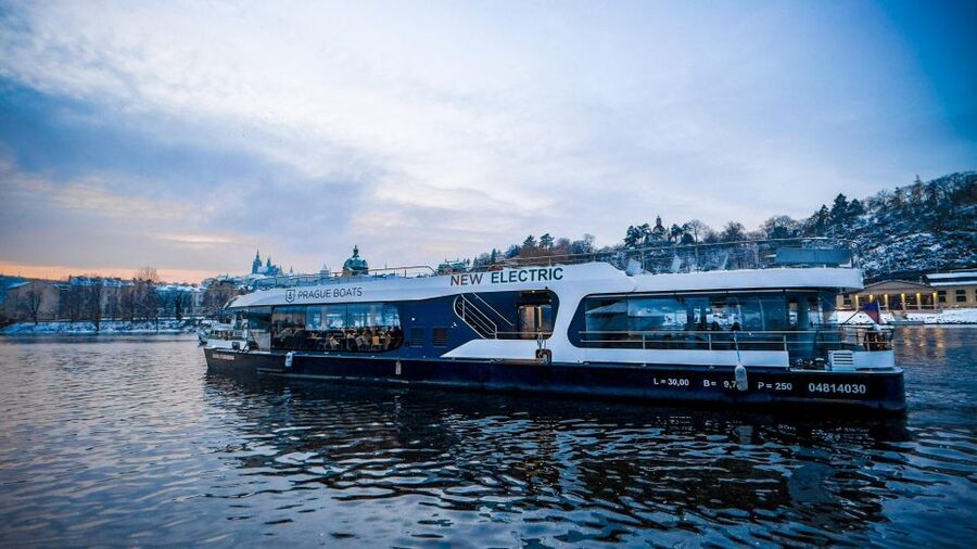 Prague: Vltava River Sightseeing Cruise - Key points to know before you book