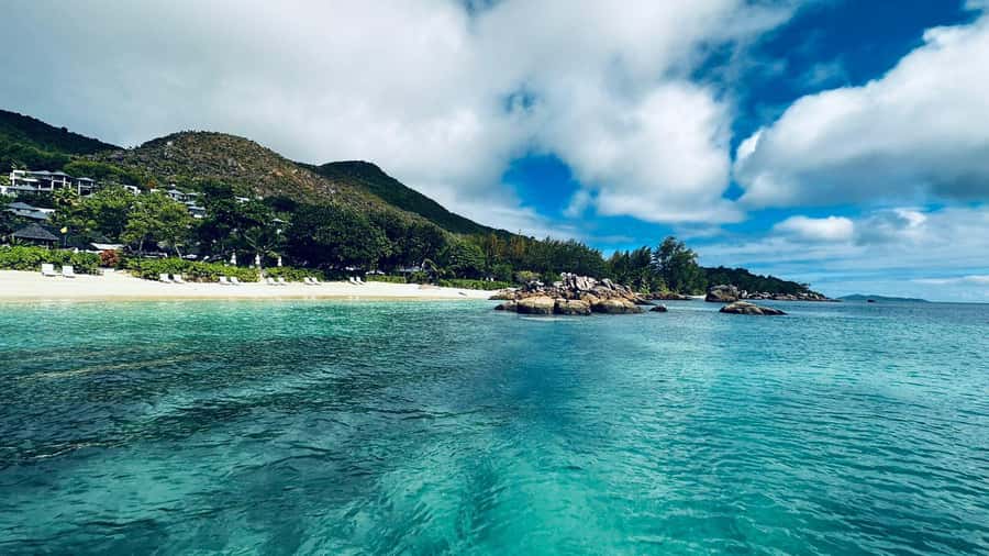 Praslin: Curieuse & St-Pierre Boat Adventure with Snorkeling - Should you book the Curieuse and St. Pierre adventure?