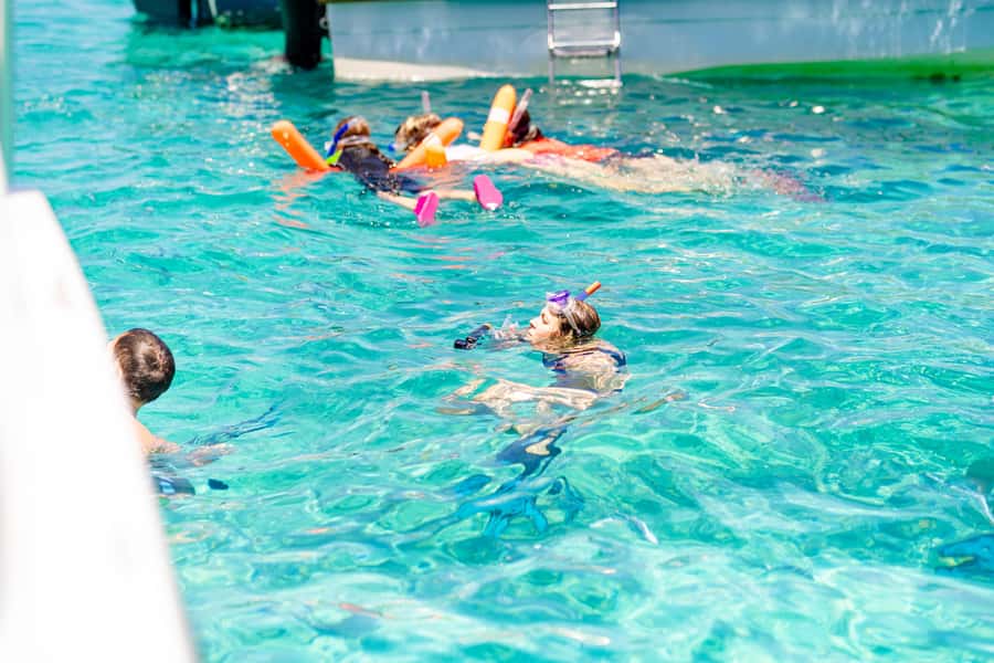 Praslin: Curieuse & St. Pierre Full-Day Boat Trip with Lunch - Who will enjoy this experience most