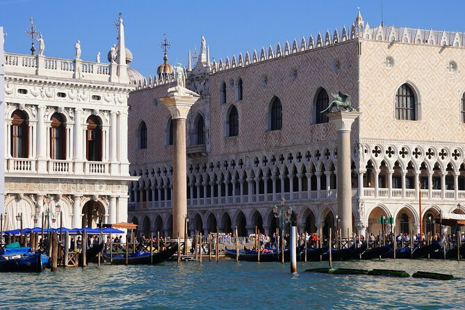 Private 3 hrs Venice Tour: St Mark's, Walking tour & Boat tour - Starting in Piazza San Marco
