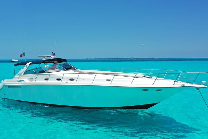 Private Luxury Yacht 55FT Rental in Cancun - One and two hours: a short Cancun cruise