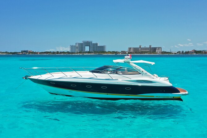 Private Premium Yacht 46FT Rental in Cancún - Meeting at Cenzontle 13 in the Hotel Zone
