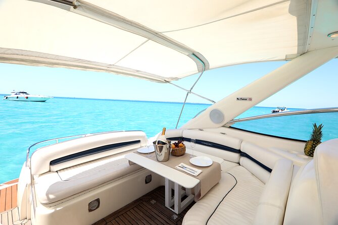 Private Premium Yacht 46FT Rental in Cancún - Six and eight hours for a proper island day