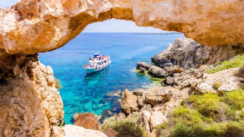 Protaras: Turtle Cove & Blue Lagoon Cruise - What the boat is like onboard
