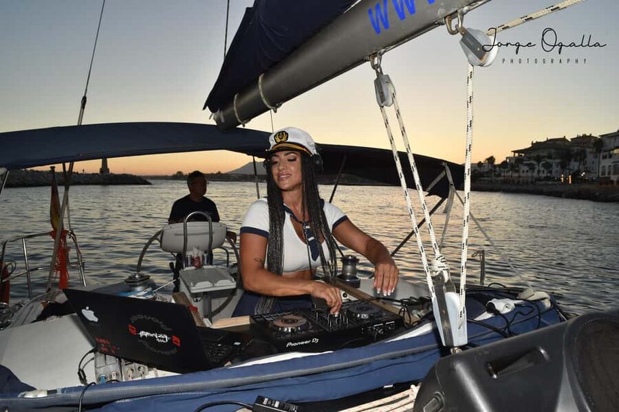 Puerto Banús by Sailboat: Discover Marbella’s Luxury Coast - The Playa Puerto Banús stop: swim, paddle, or stay aboard