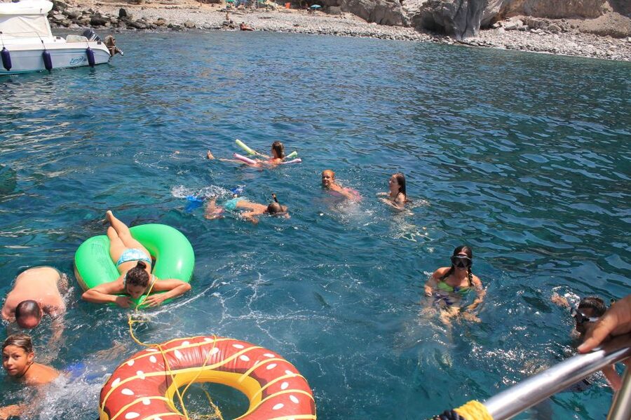Puerto de Mogan: Boat and Snorkeling Trip - Why the hosts make a difference