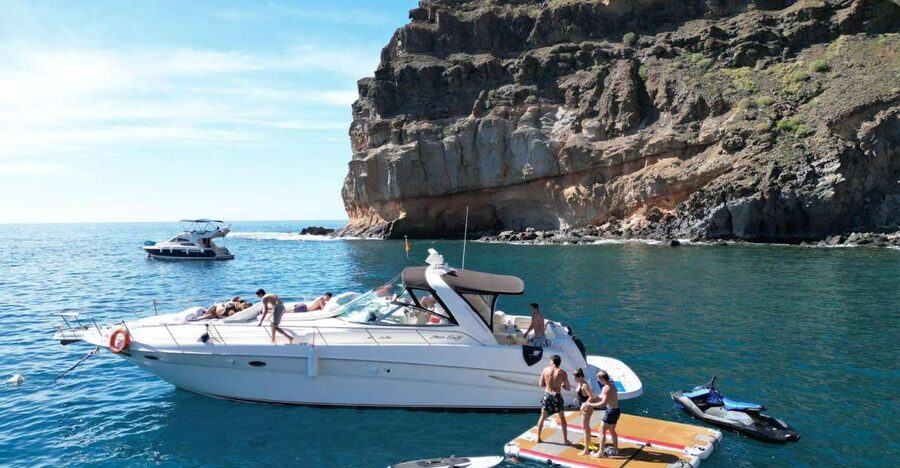 Puerto Rico, Gran Canaria: Boat Tour with Tapas and Drinks - Tapas, beer, and sangria on board