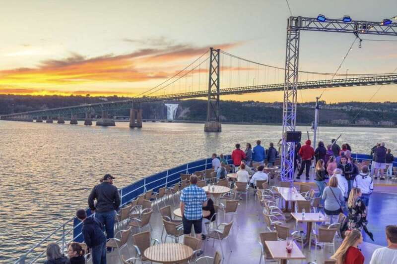 Québec City: Evening Cruise with Live DJ - The first cruise section: river views and city landmarks