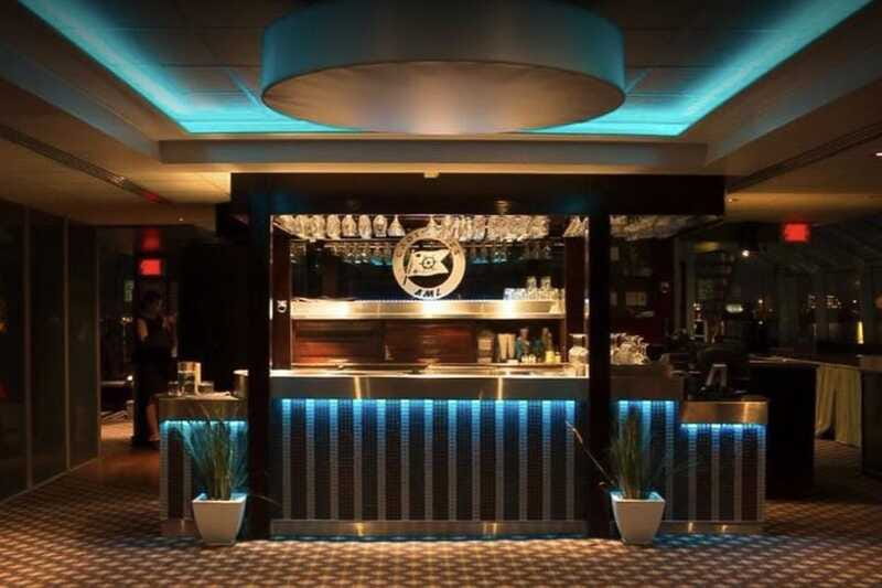 Québec City: Evening Cruise with Live DJ - Weather, comfort, and practical limits
