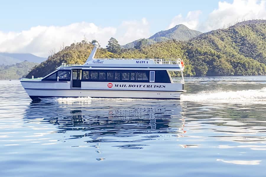 Queen Charlotte Track: Cruise & Self-Guided Hike from Picton - Food, drinks, and useful stops