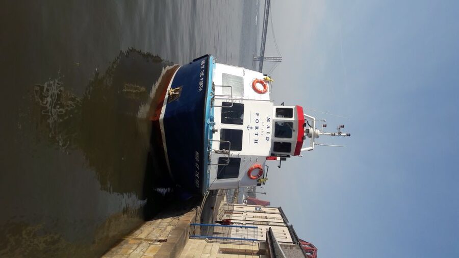 Queensferry: Maid of the Forth 1.5-Hour Sightseeing Cruise - Inchgarvie Island and the open Firth