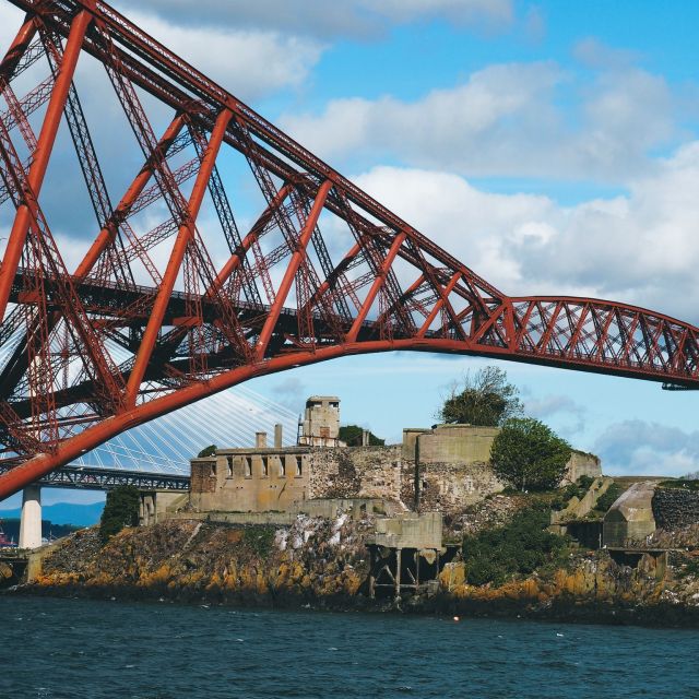 Queensferry: Sightseeing Cruise to Inchcolm Island - Military defenses add a second layer of history