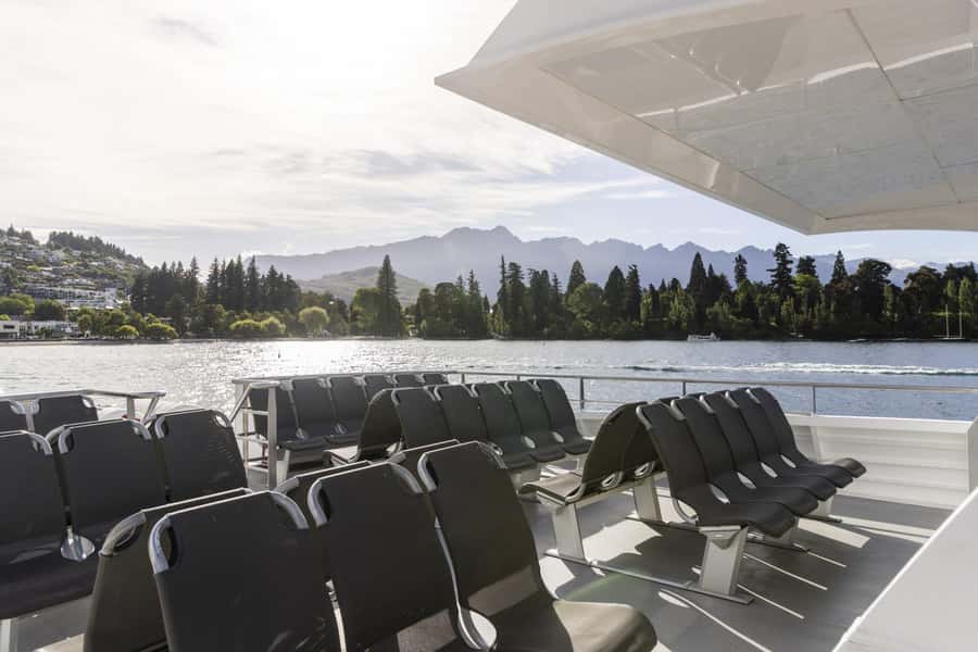 Queenstown: Lake Whakatipu Boat Trip - Boarding at the RealNZ Visitor Centre