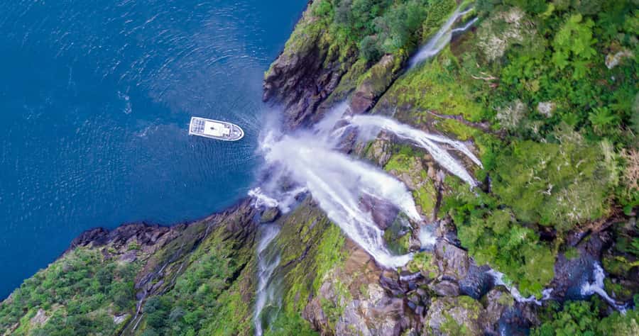 Queenstown: Milford Sound Small-Group Tour w Cruise & Lunch - Key points at a glance