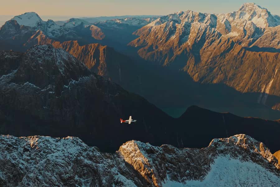Queenstown: Milford Sound Small-Group Tour w Cruise & Lunch - Eglinton Valley and Mirror Lakes