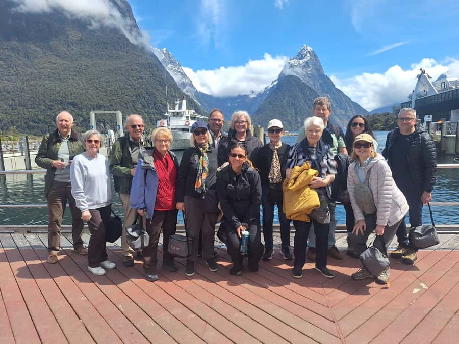 Queenstown: Milford Sound Small-Group Tour w Cruise & Lunch - Queenstown pickup and the early start