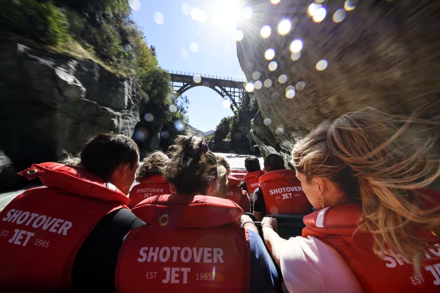 Queenstown: Shotover River Extreme Jet Boat Experience - Safety, height rules, and physical limits