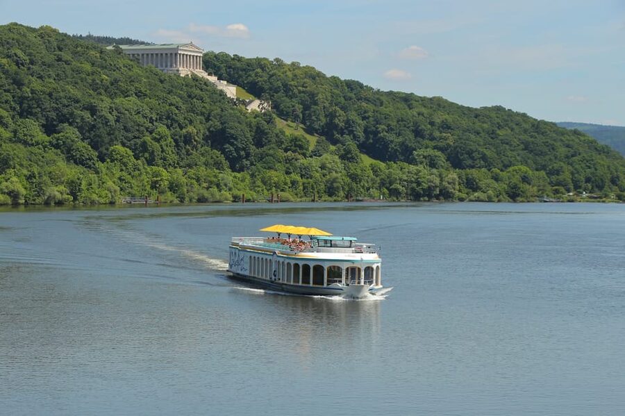 Regensburg: Klinger's Sightseeing Boat Tour to Walhalla - Choosing between the three departure times