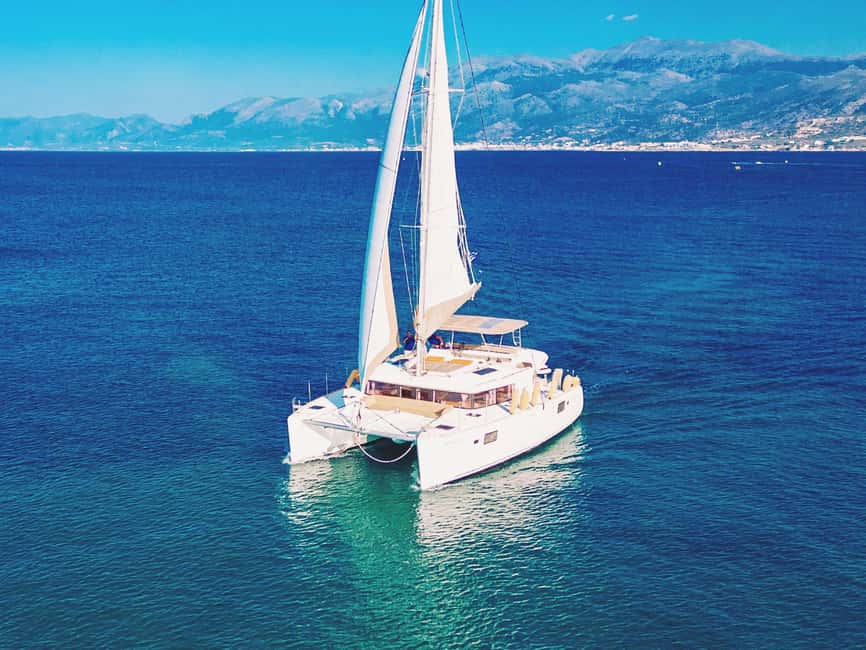 Rethymno Premium Catamaran Cruise: Healthy Lunch & Open Bar - Georgioupoli Bay or Skaleta