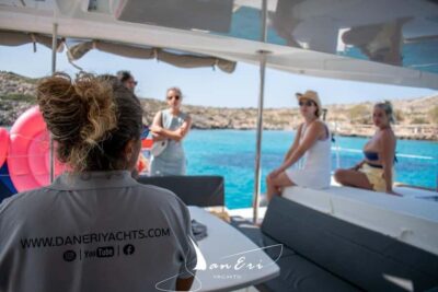 Rethymno Premium Catamaran Cruise: Healthy Lunch & Open Bar