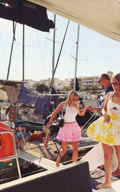 Rethymno: Sunset Catamaran Cruise - Sushi & Open Bar - How the crew affects the experience