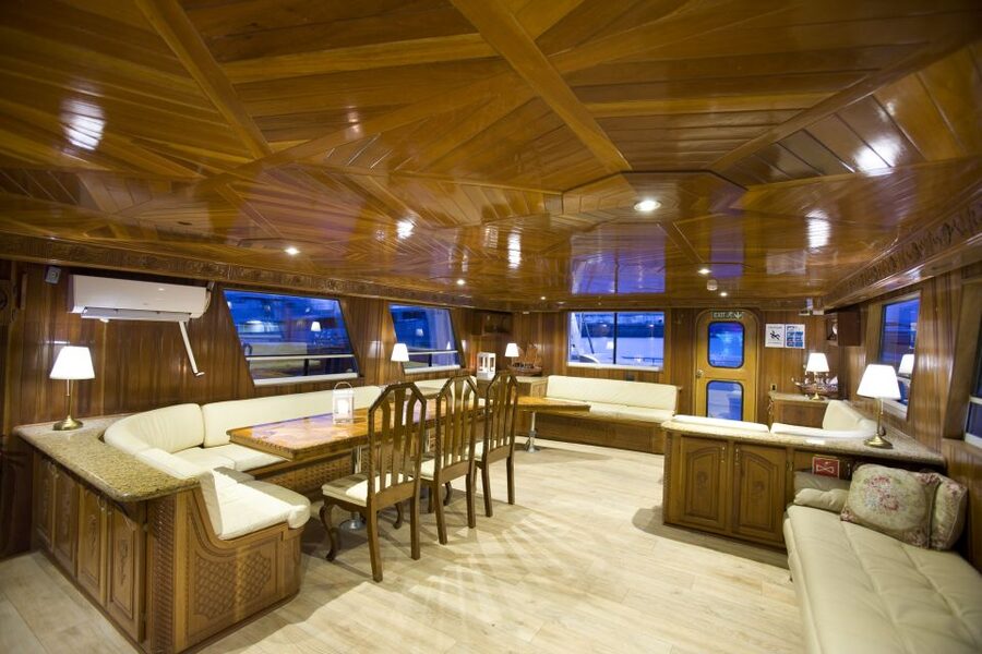 Reykjavik: Northern Lights Yacht Tour - Booking details worth keeping handy