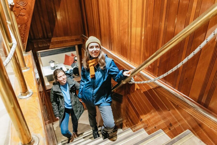 Reykjavik: Northern Lights Yacht Tour - Three decks, one cold Icelandic problem